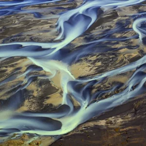 View of Landscape with River on Iceland Remise