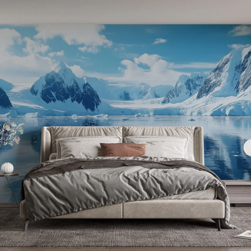 Marque Papier peint paysage polaire Vue majestueuse sur des montagnes et des glaciers en Antarctique
